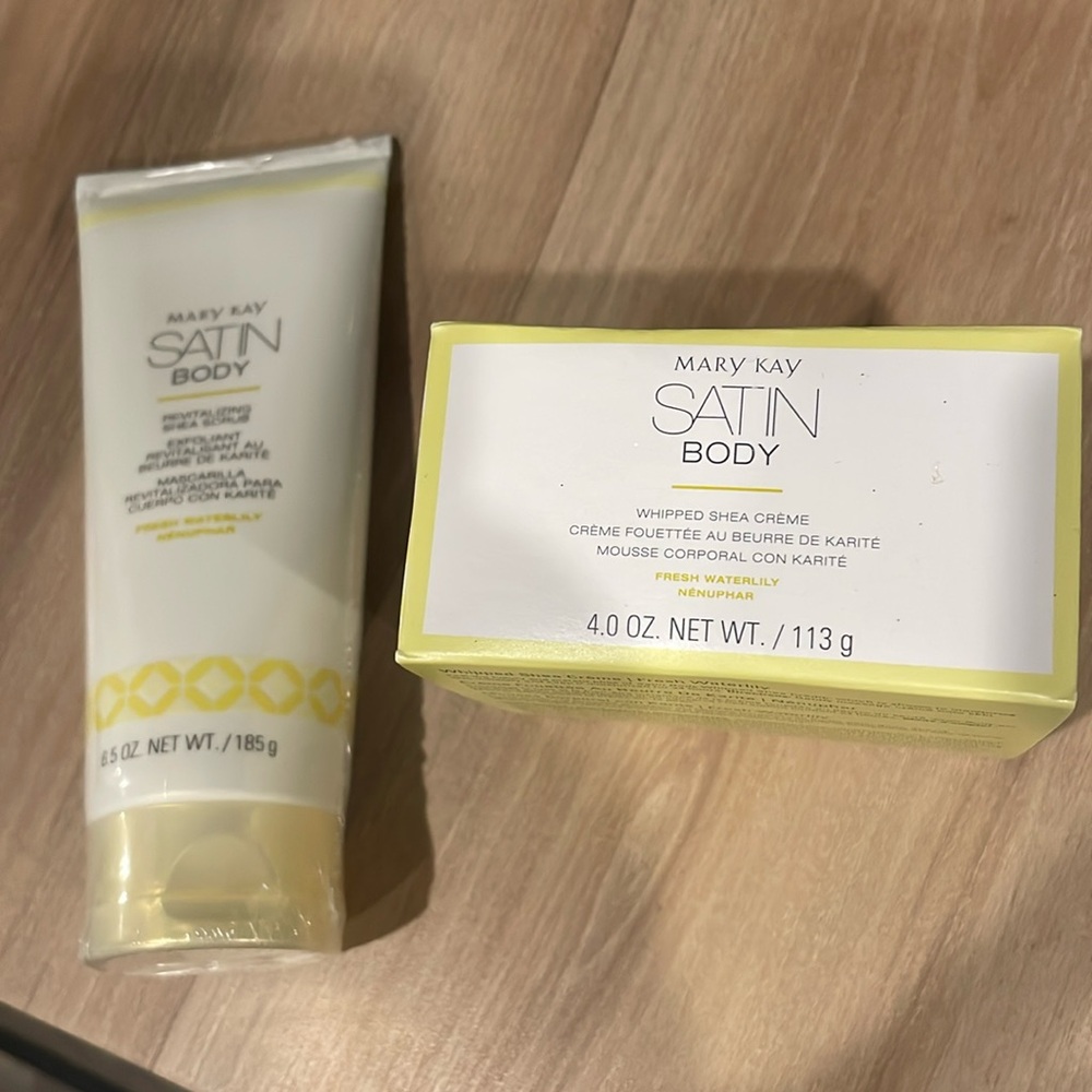 SOLD IN PERSON-Mary Kay Satin Body Shea SET in Fresh Waterlily